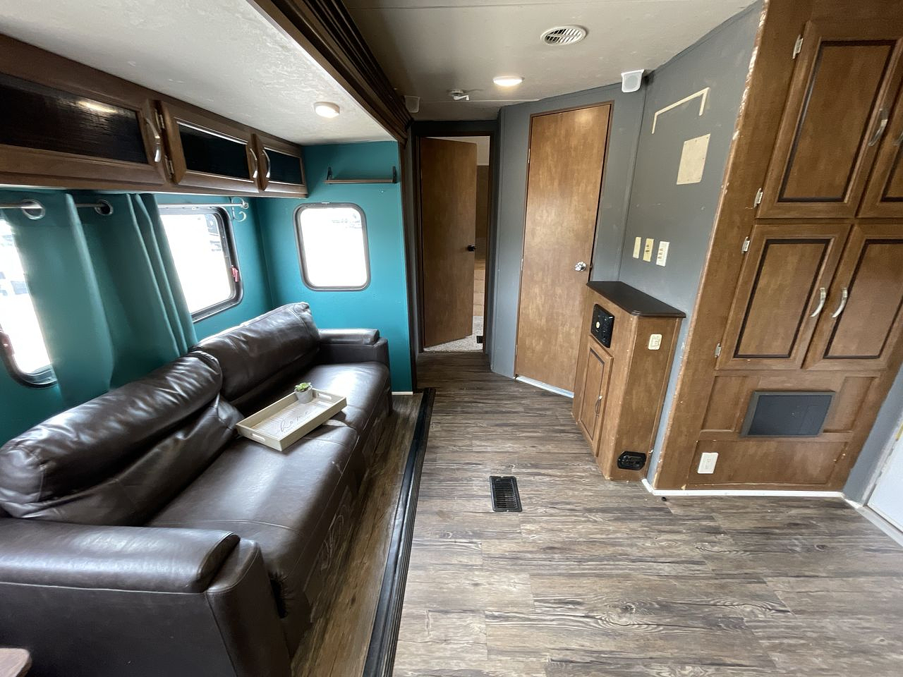 2017 FOREST RIVER WILDWOOD 31BKIS