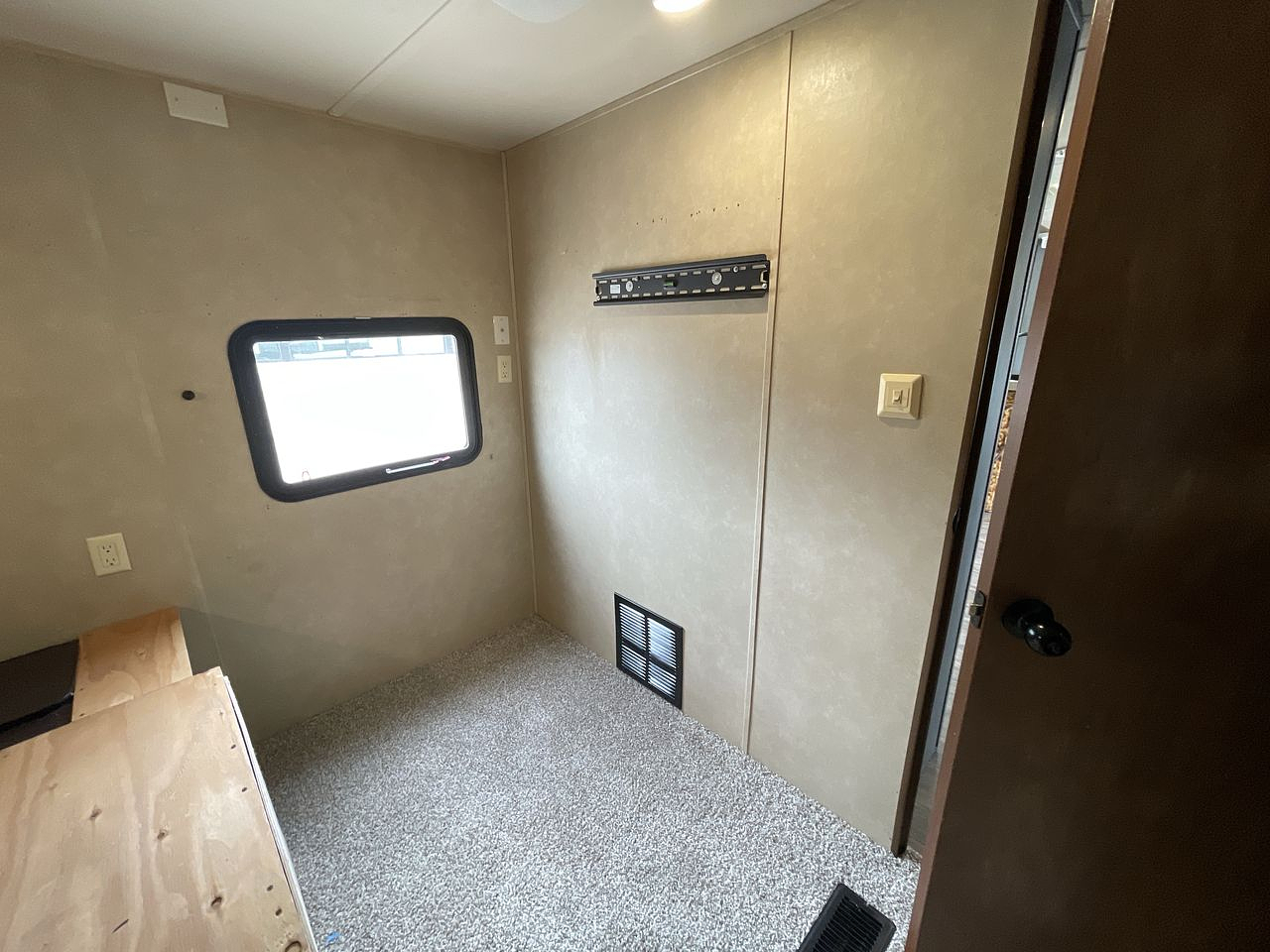 2017 FOREST RIVER WILDWOOD 31BKIS