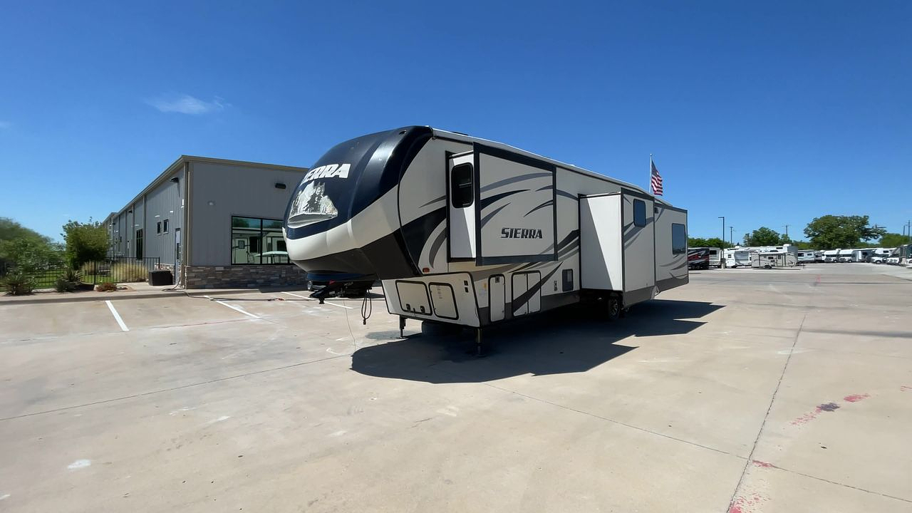 2017 FOREST RIVER SIERRA 371REBH