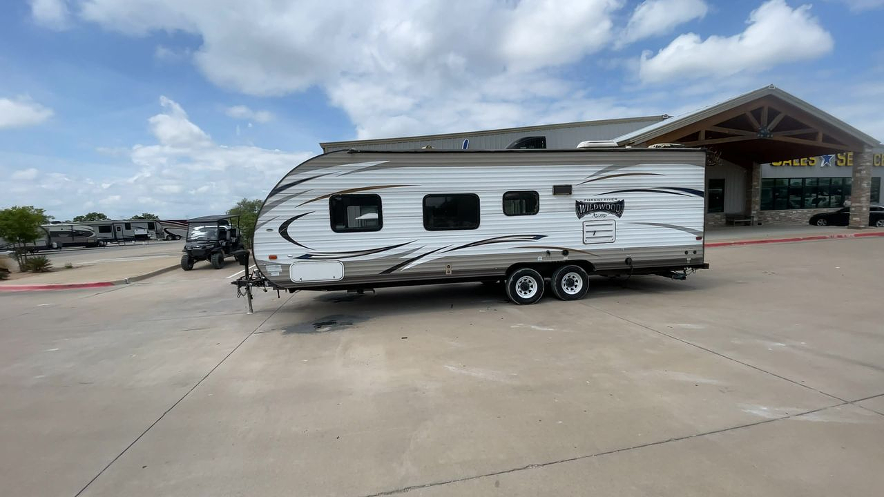 2016 WILDWOOD X-LITE 261BHXL