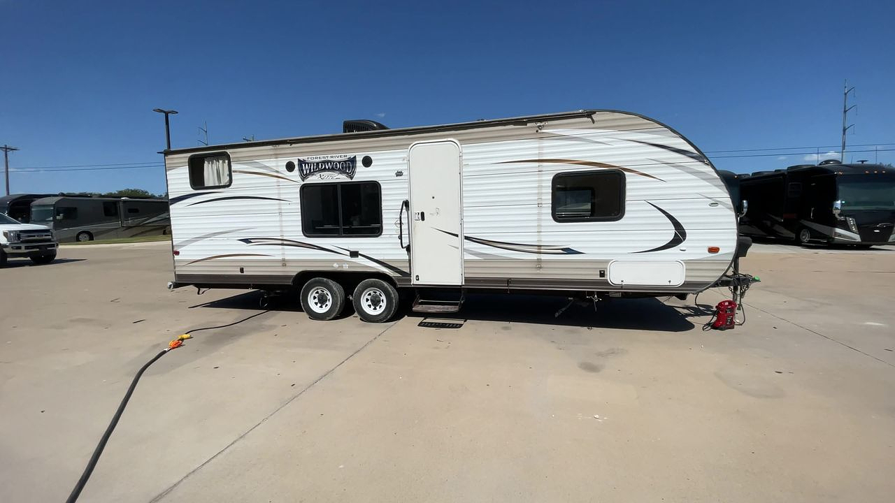 2016 WILDWOOD X-LITE 261BHXL