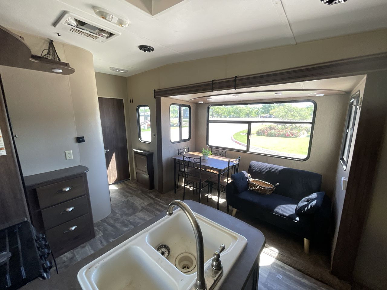 2015 DUTCHMEN RUBICON 2900