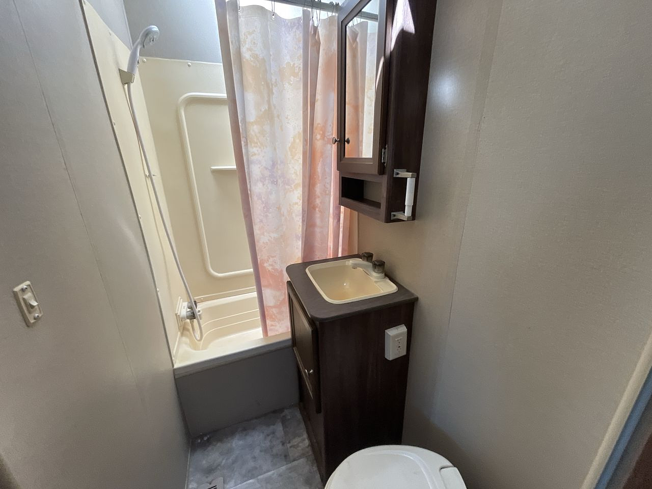 2015 DUTCHMEN RUBICON 2900