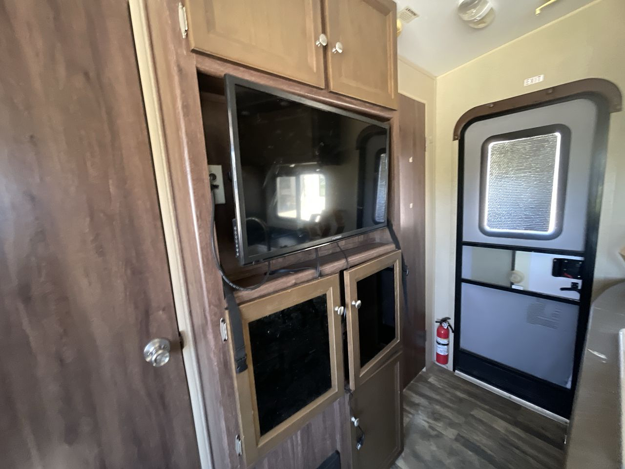 2015 DUTCHMEN RUBICON 2900