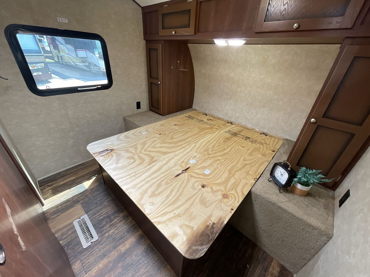 2015 CROSSROADS ZINGER Z1 291RL