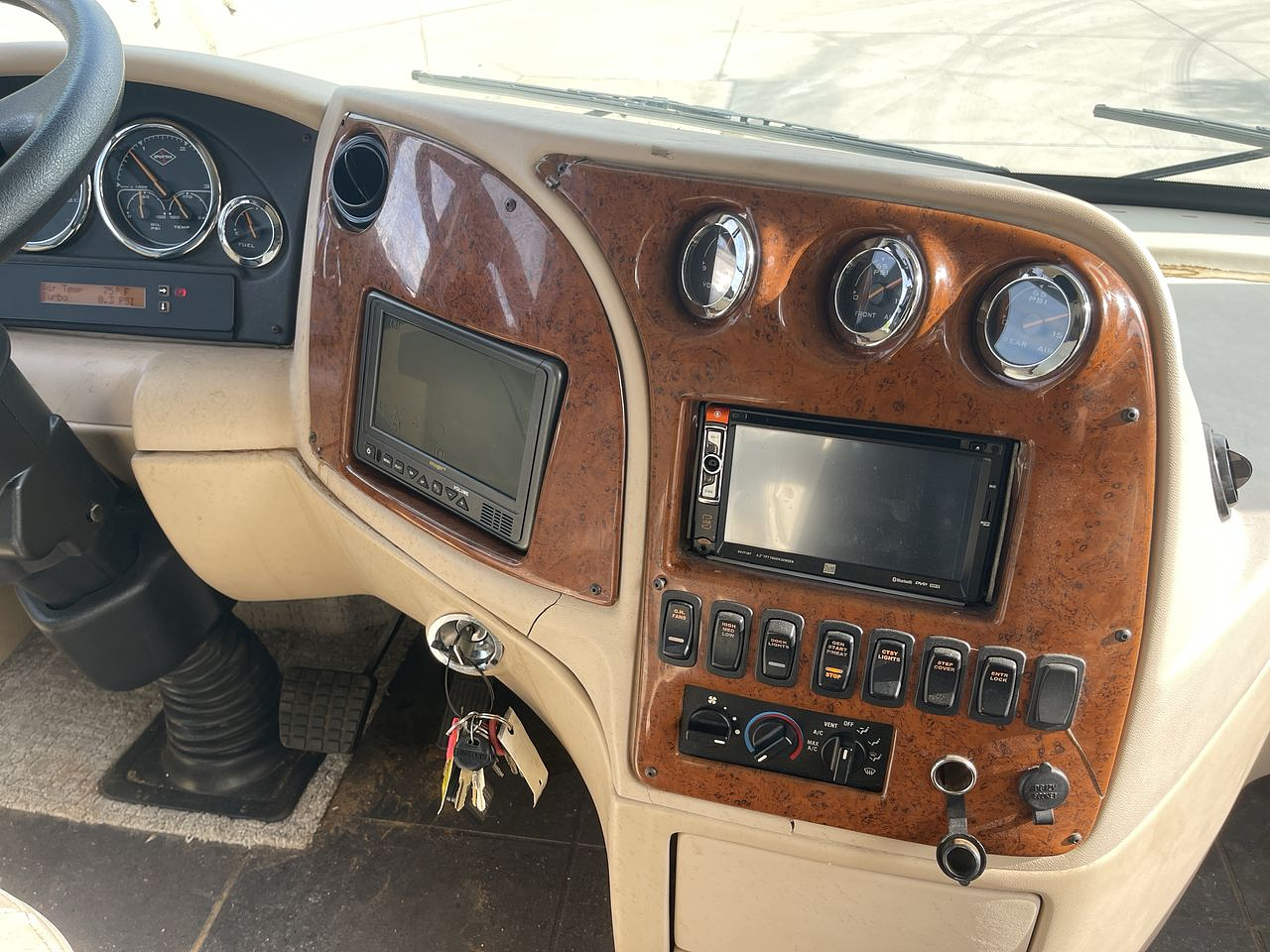 2008 NEWMAR DUTCH STAR 4307