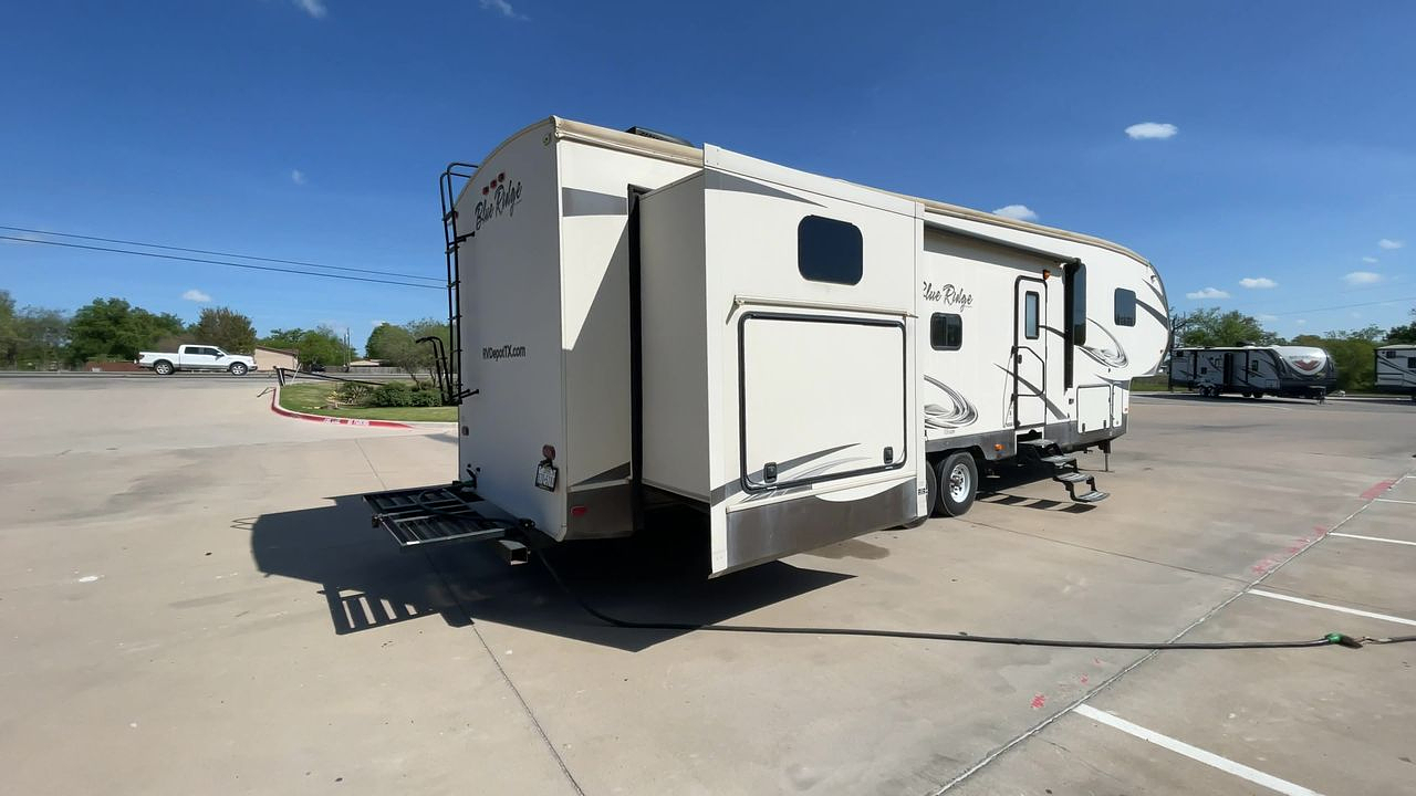2016 FOREST RIVER BLUE RIDGE 3720BH