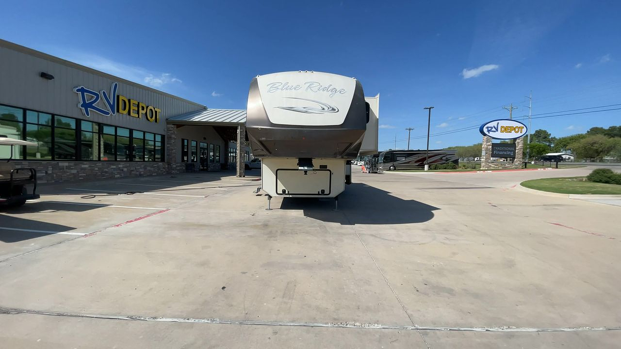 2016 FOREST RIVER BLUE RIDGE 3720BH