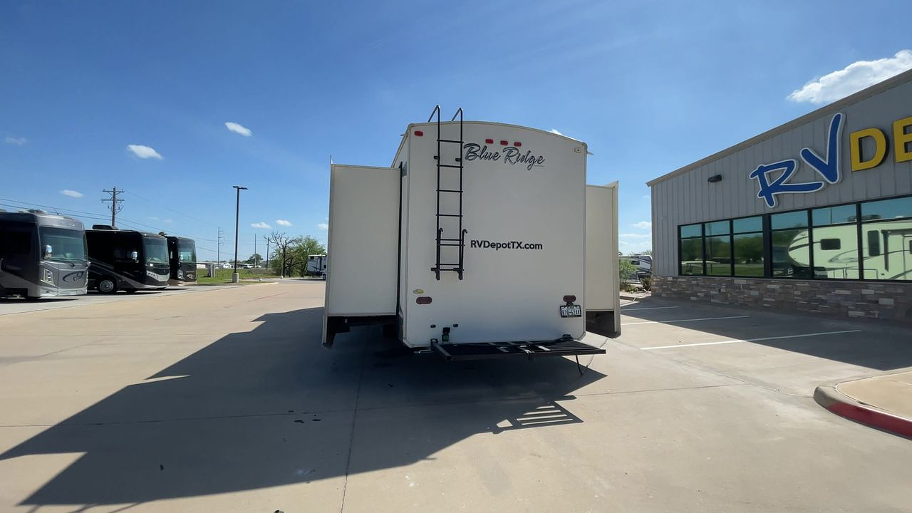 2016 FOREST RIVER BLUE RIDGE 3720BH