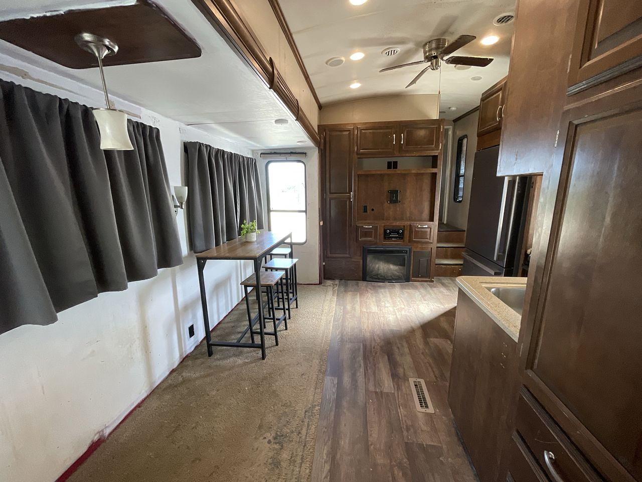 2016 FOREST RIVER BLUE RIDGE 3720BH