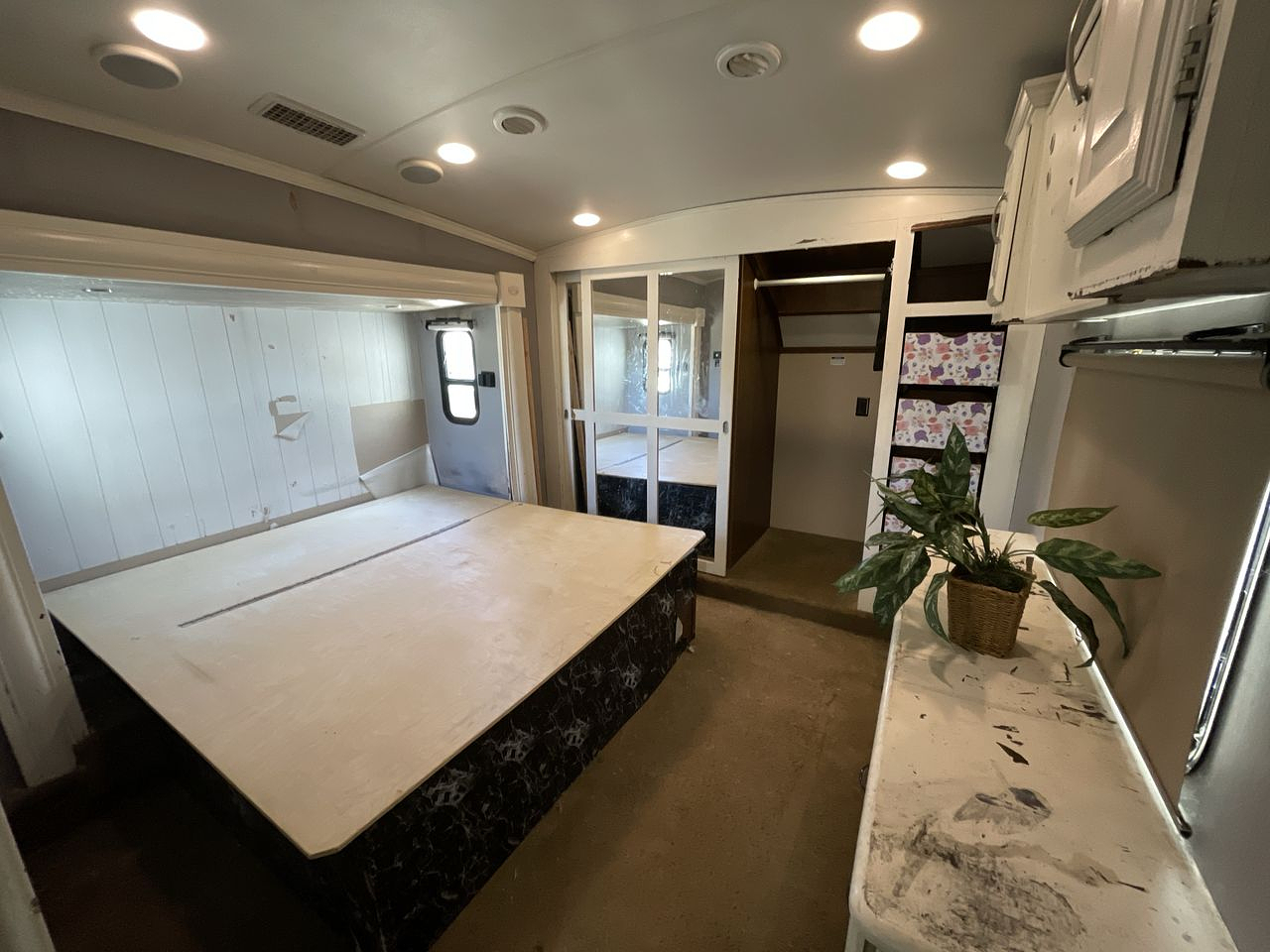 2016 FOREST RIVER BLUE RIDGE 3720BH