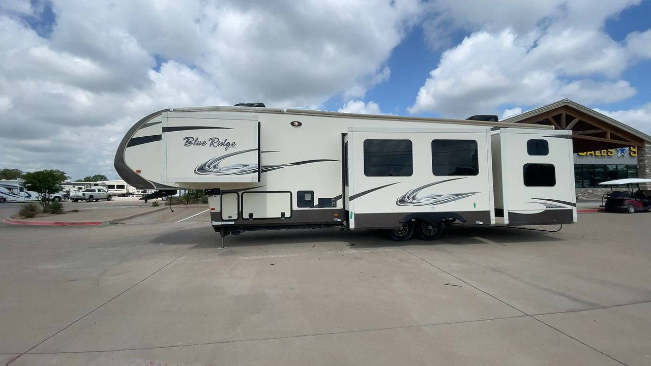 2016 FOREST RIVER BLUE RIDGE 3720BH