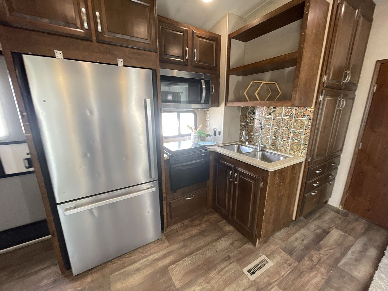 2016 FOREST RIVER BLUE RIDGE 3720BH
