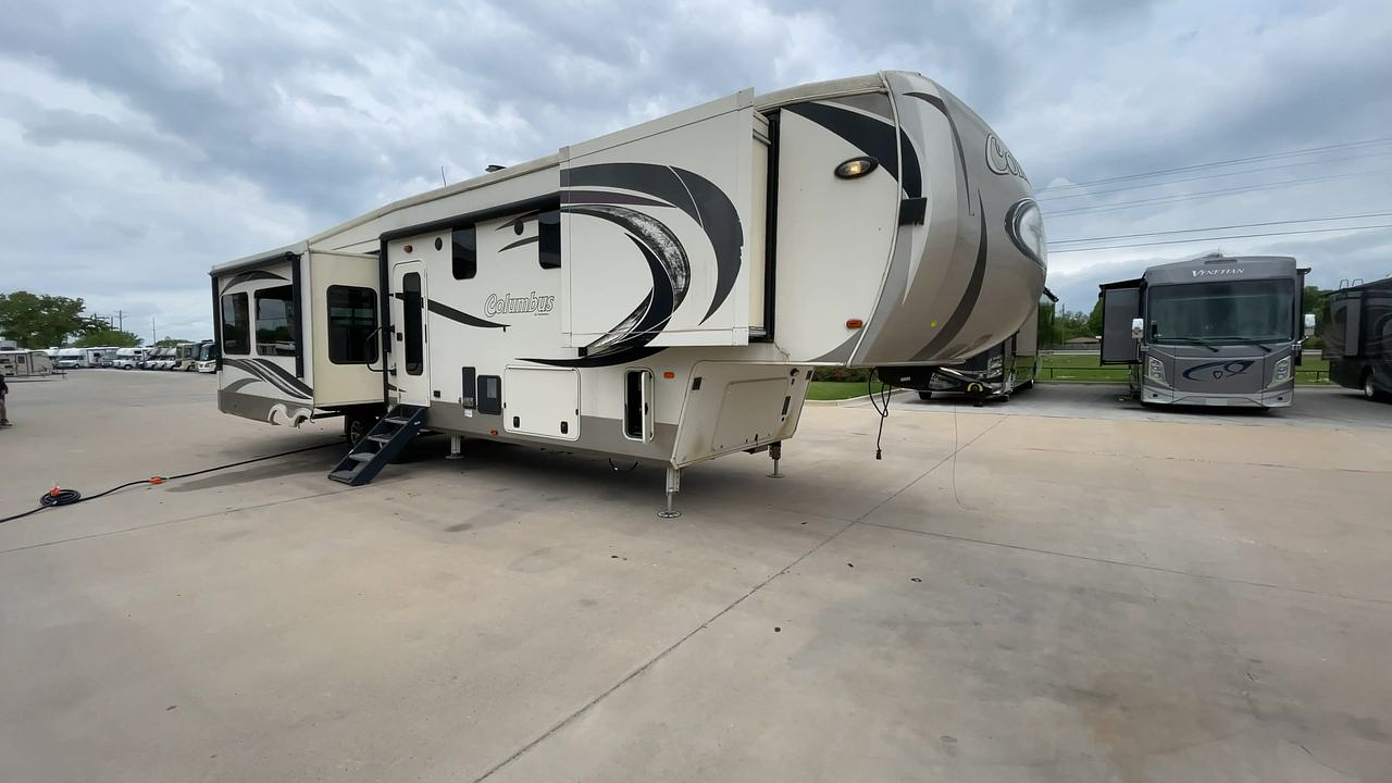 2018 FOREST RIVER COLUMBUS 383FB