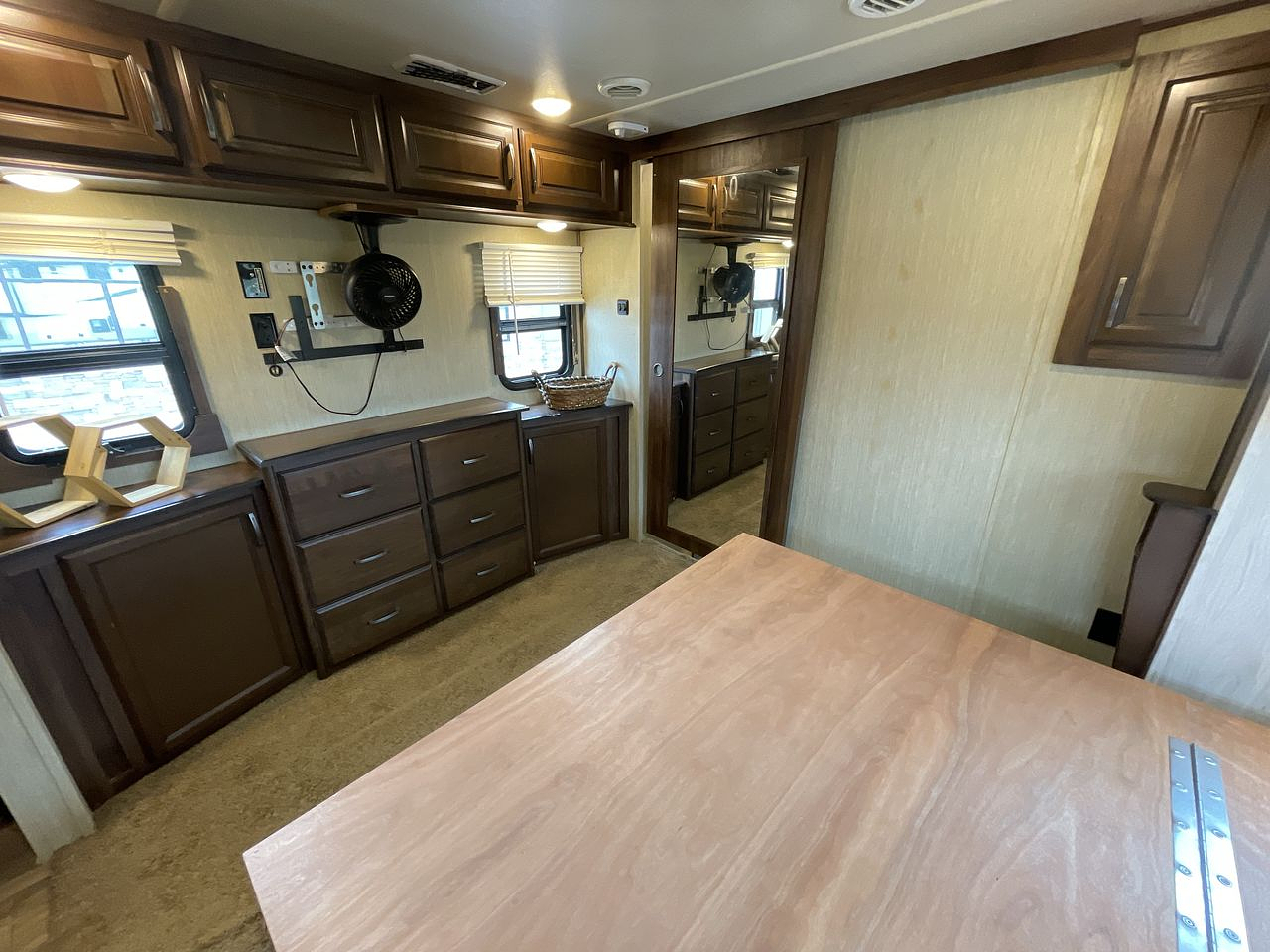 2018 FOREST RIVER COLUMBUS 383FB