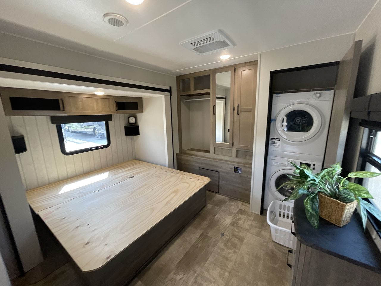 2024 PALOMINO PUMA 39DBT