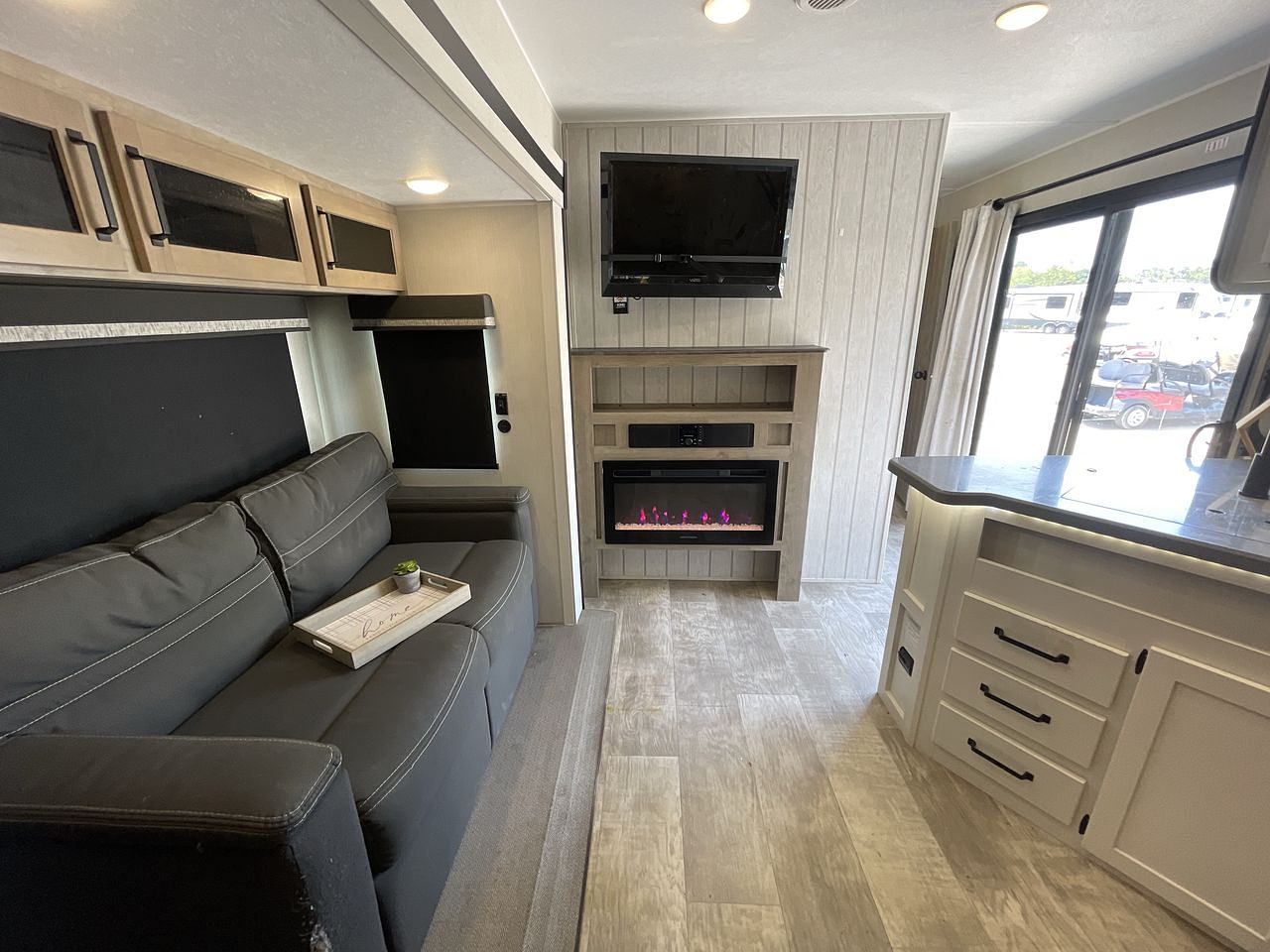 2024 PALOMINO PUMA 39DBT