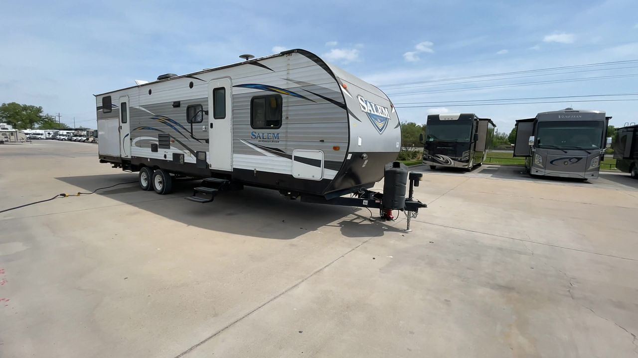 2018 FOREST RIVER SALEM 32BHDS