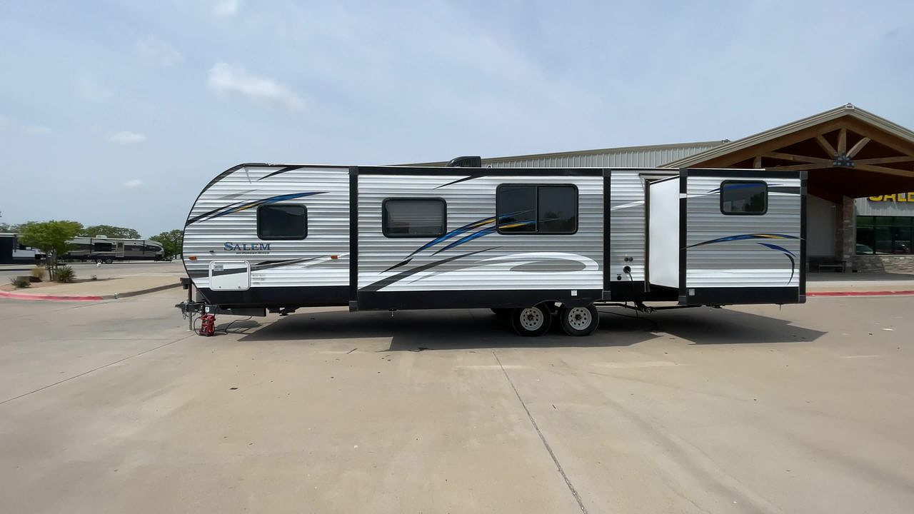 2018 FOREST RIVER SALEM 32BHDS