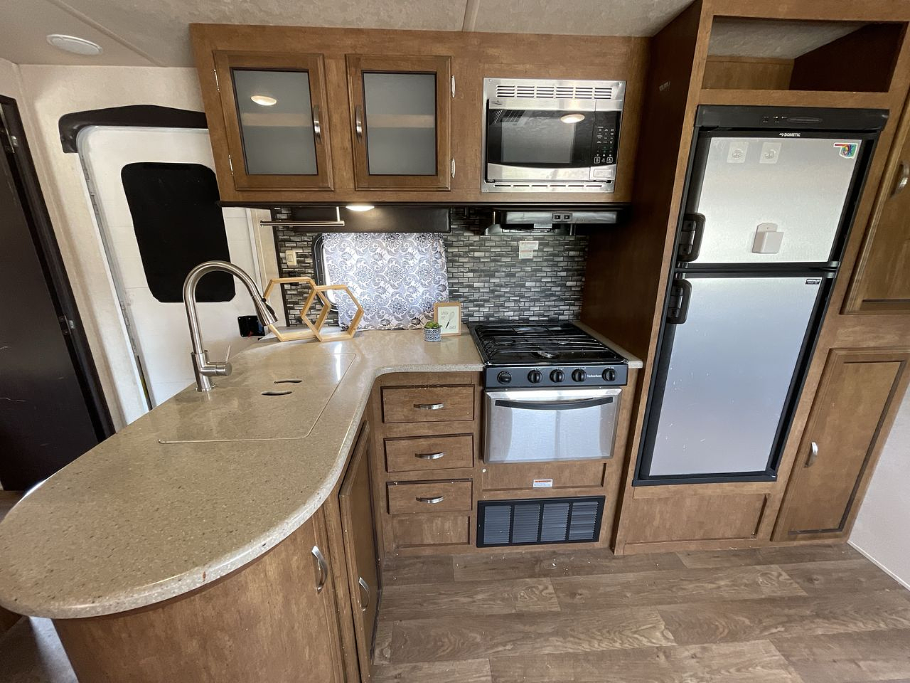 2018 FOREST RIVER SALEM 32BHDS