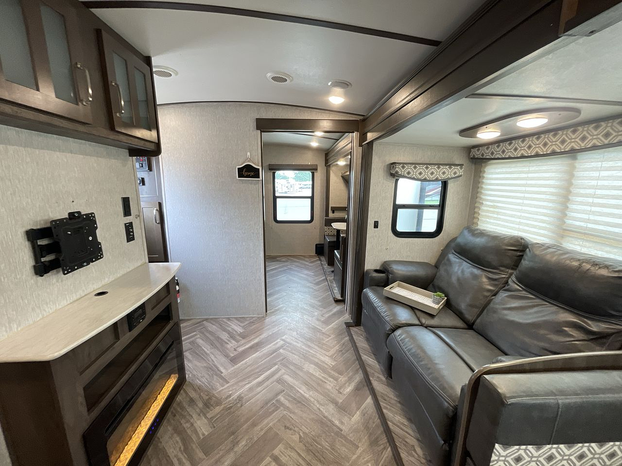 2021 KEYSTONE ASTORIA 3203BH