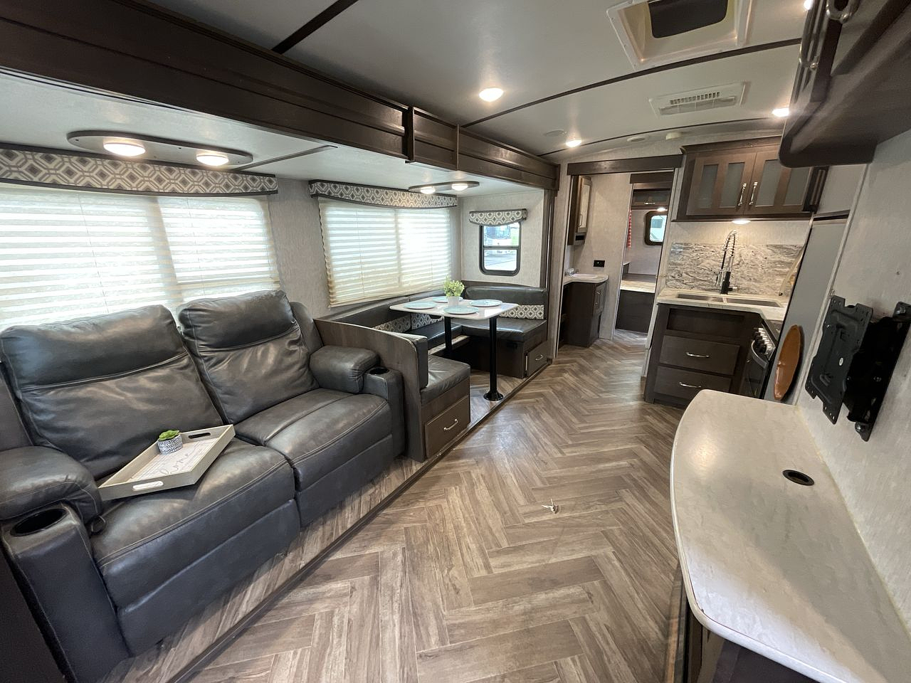 2021 KEYSTONE ASTORIA 3203BH