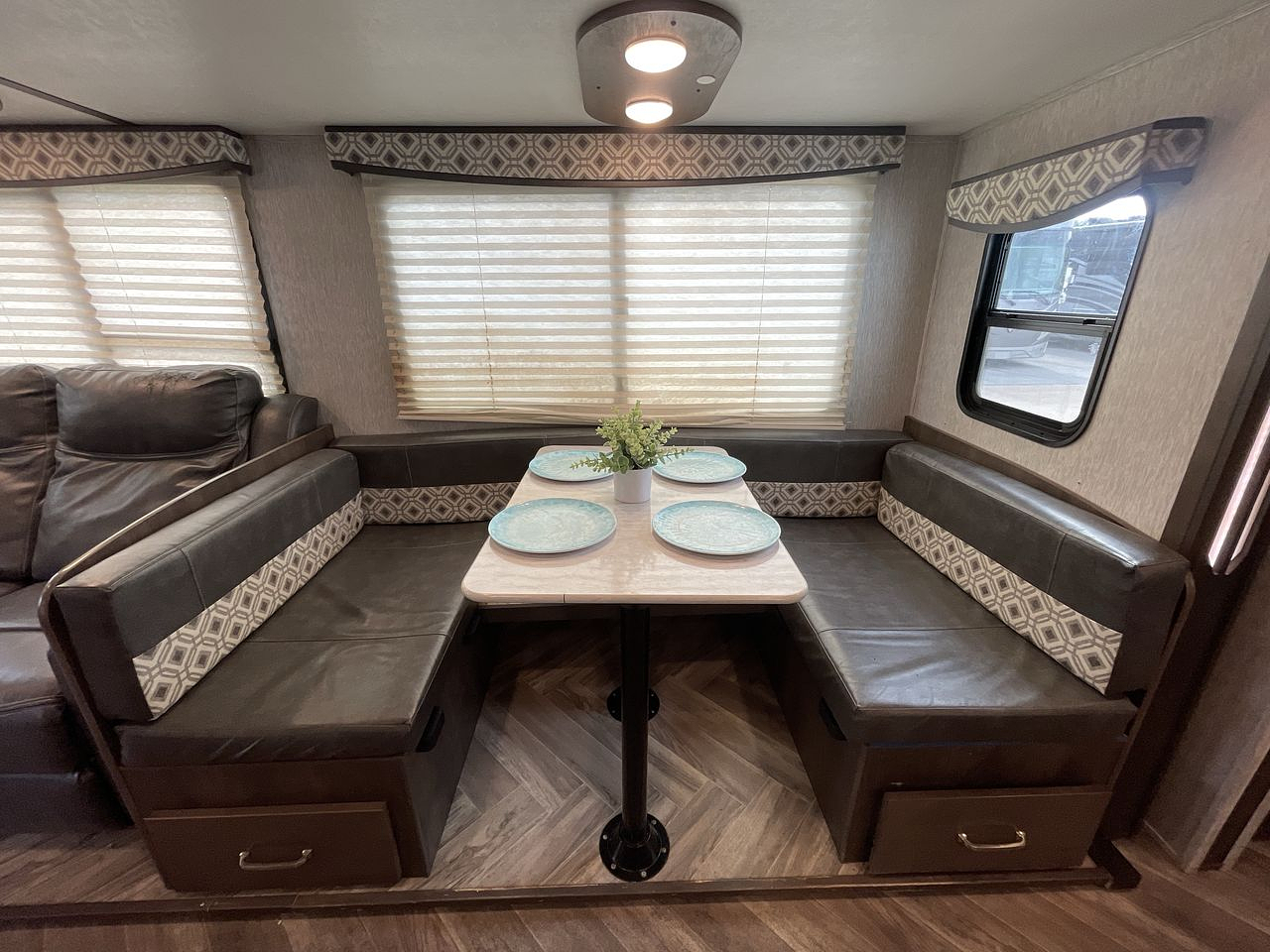 2021 KEYSTONE ASTORIA 3203BH