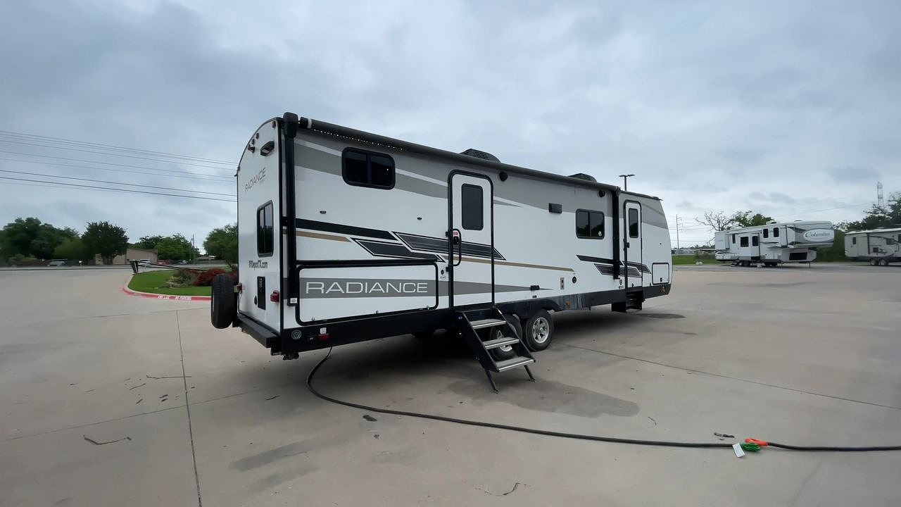 2022 CRUISER RADIANCE 28BH