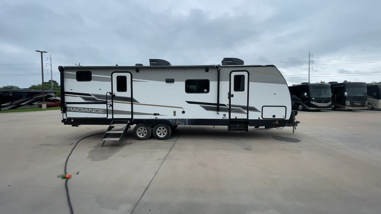 2022 CRUISER RADIANCE 28BH