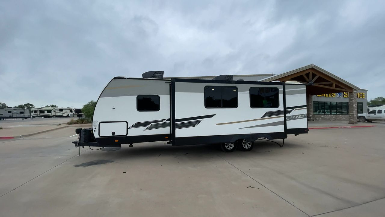 2022 CRUISER RADIANCE 28BH