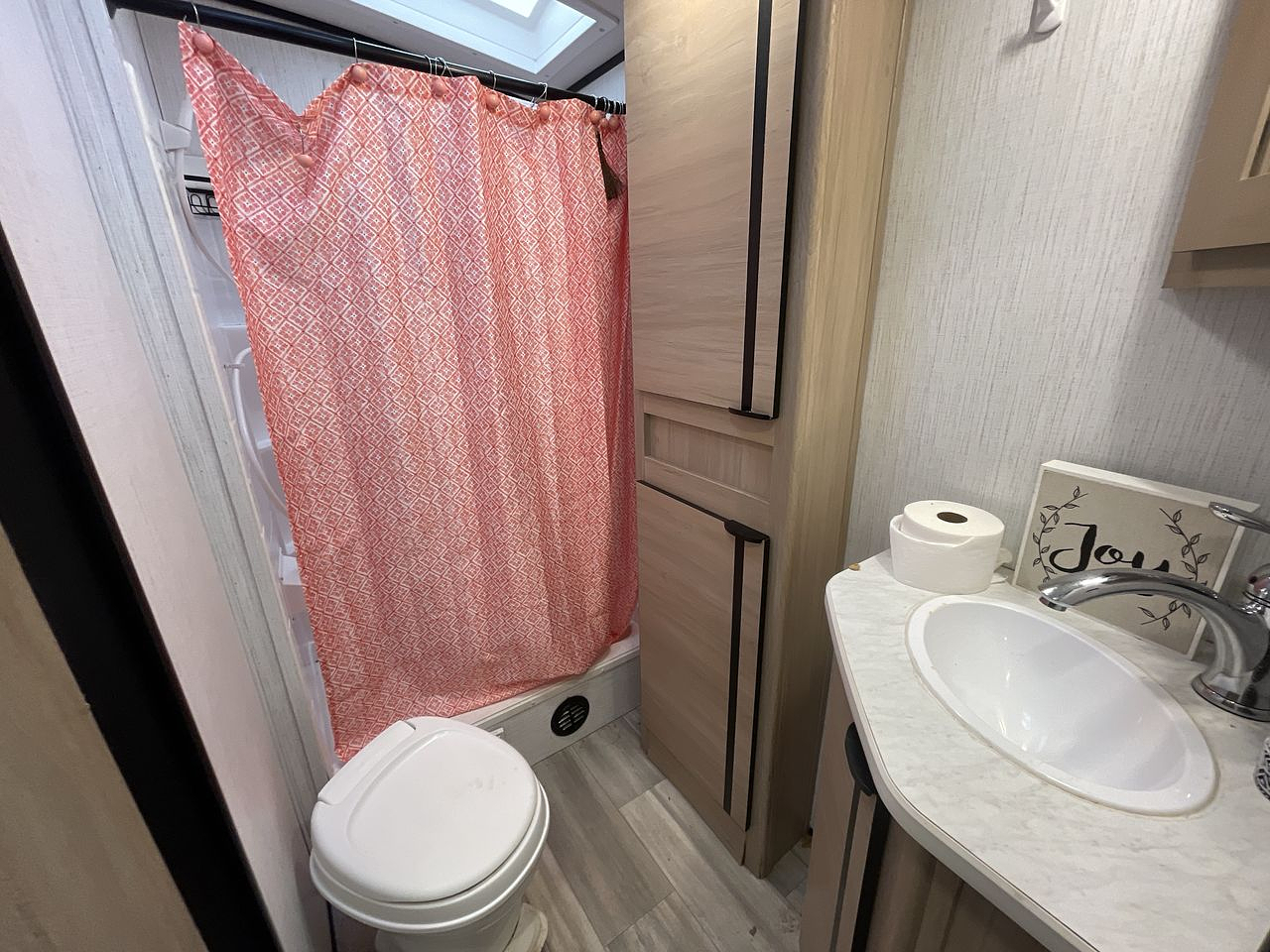 2022 CRUISER RADIANCE 28BH