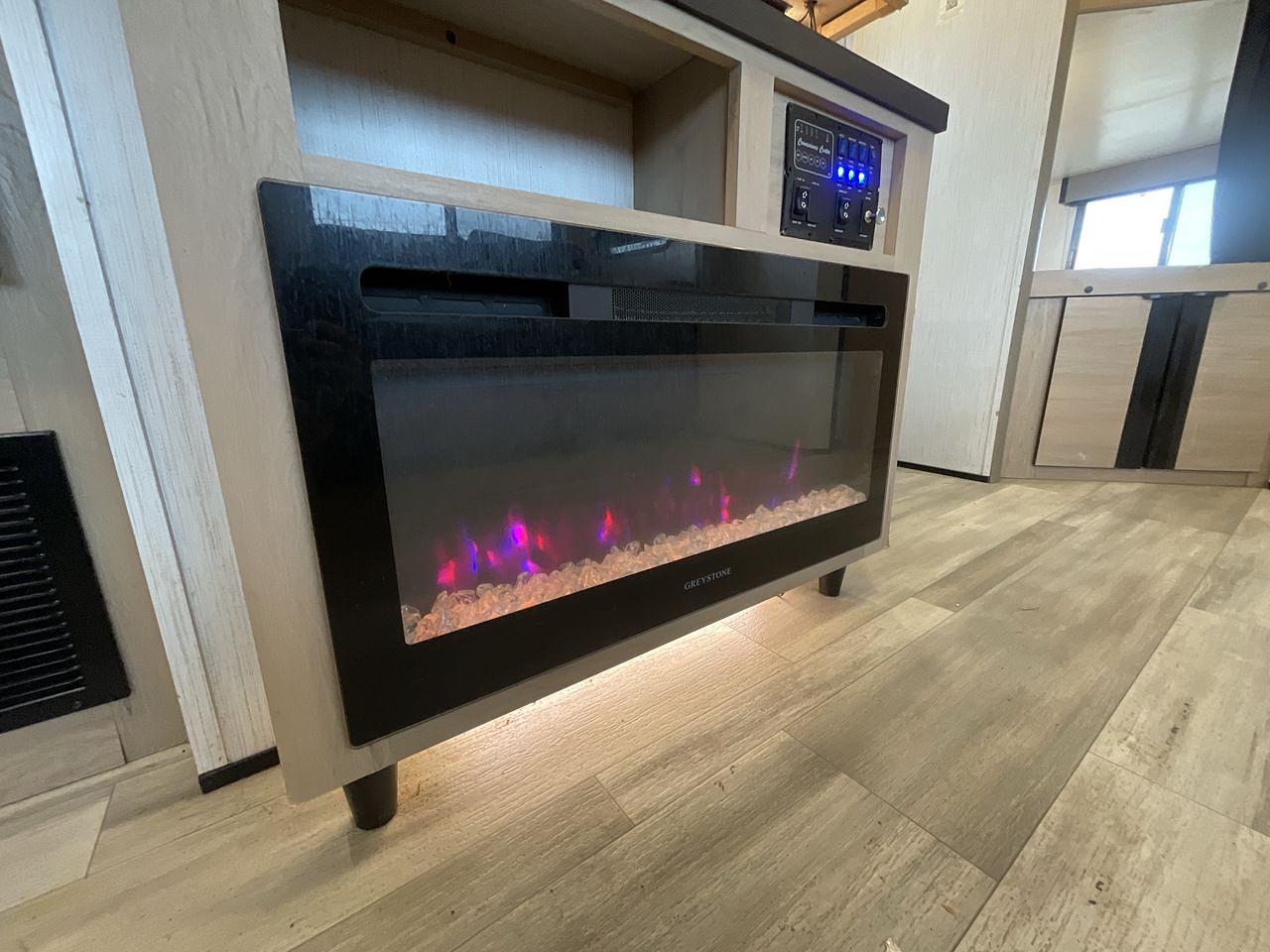 2022 CRUISER RADIANCE 28BH