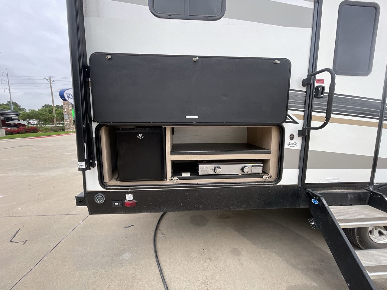 2022 CRUISER RADIANCE 28BH