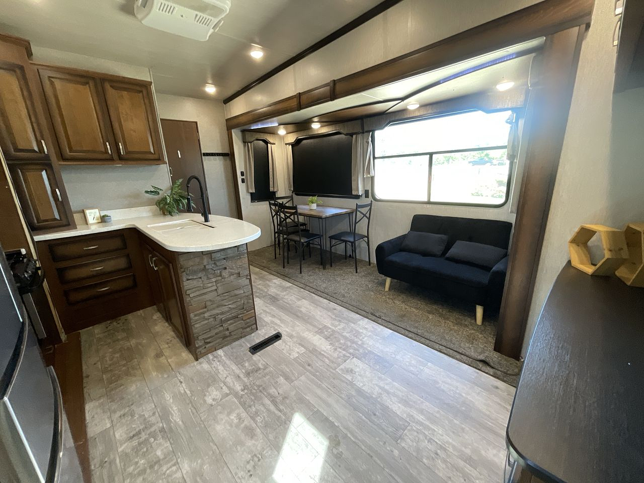 2018 HEARTLAND ELKRIDGE 38RSRT