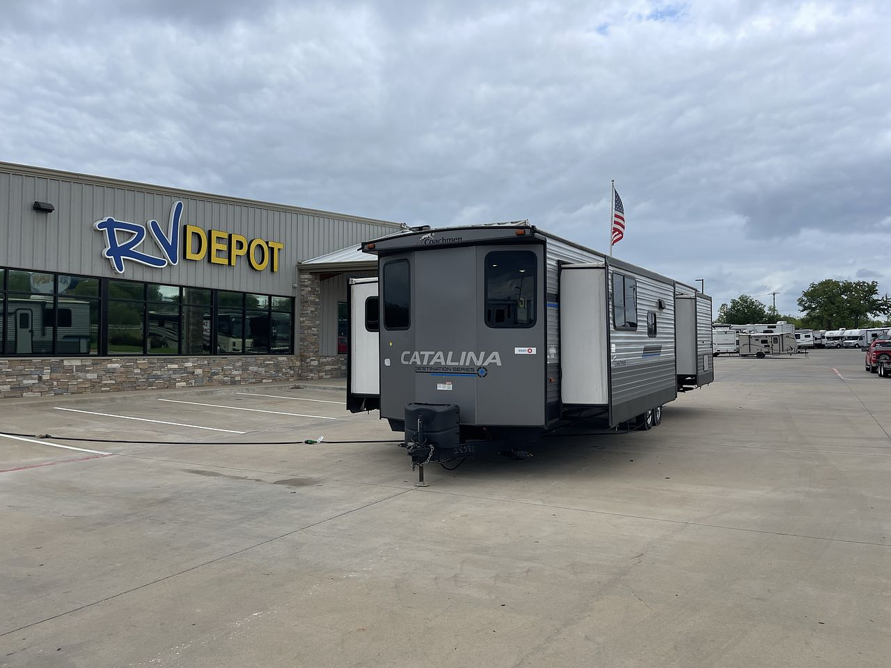 2023 COACHMEN CATALINA 39MKTS