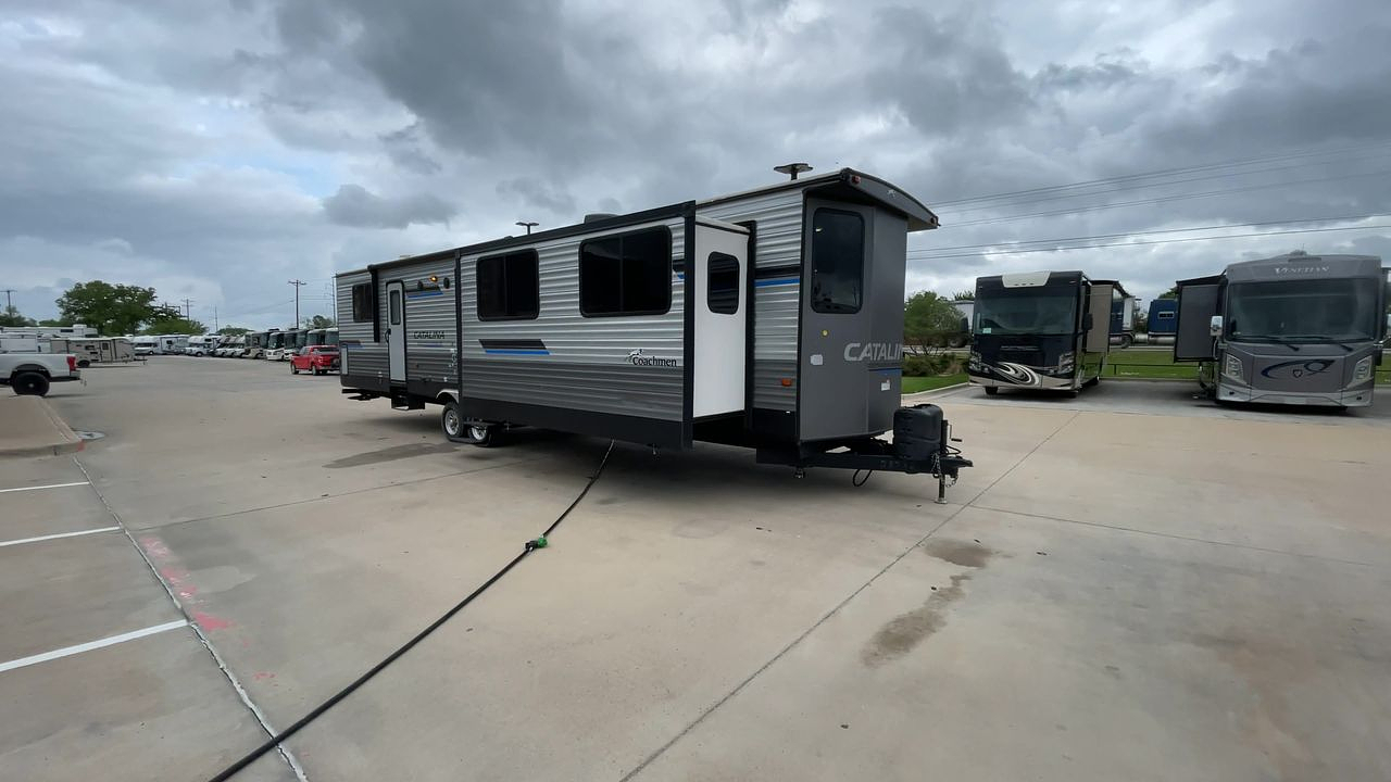 2023 COACHMEN CATALINA 39MKTS