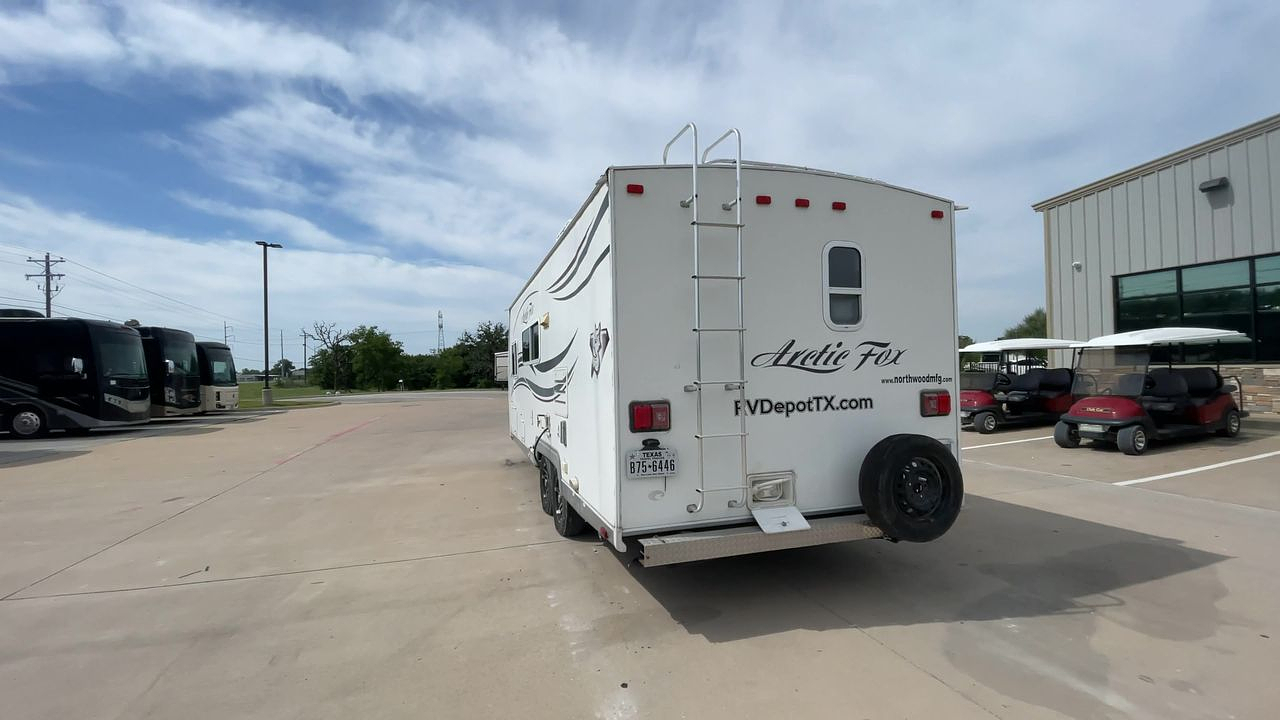 2012 NORTHWOOD ARCTIC FOX 22H