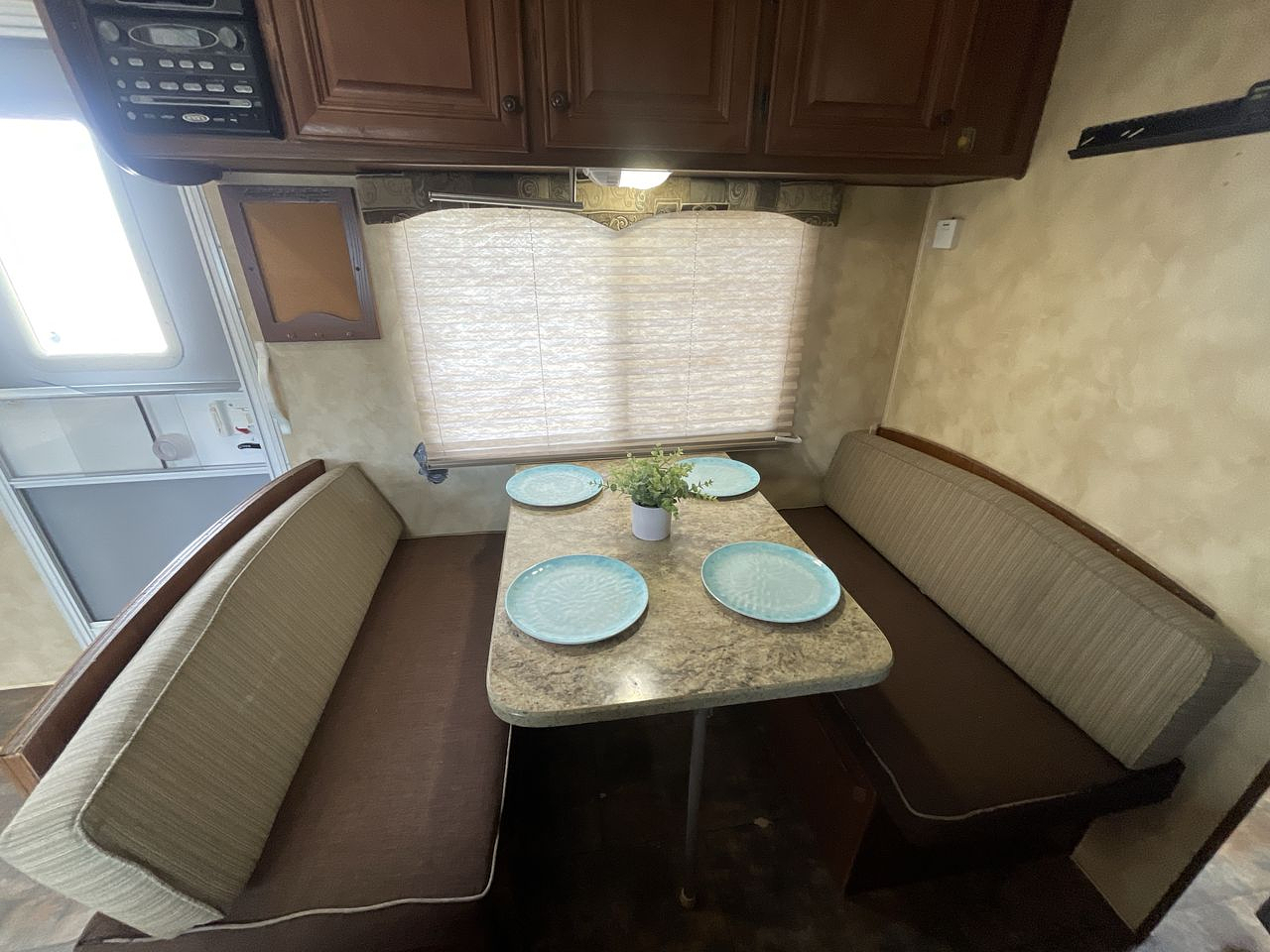 2012 NORTHWOOD ARCTIC FOX 22H