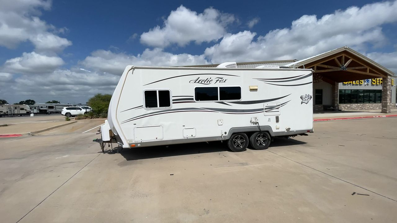 2012 NORTHWOOD ARCTIC FOX 22H