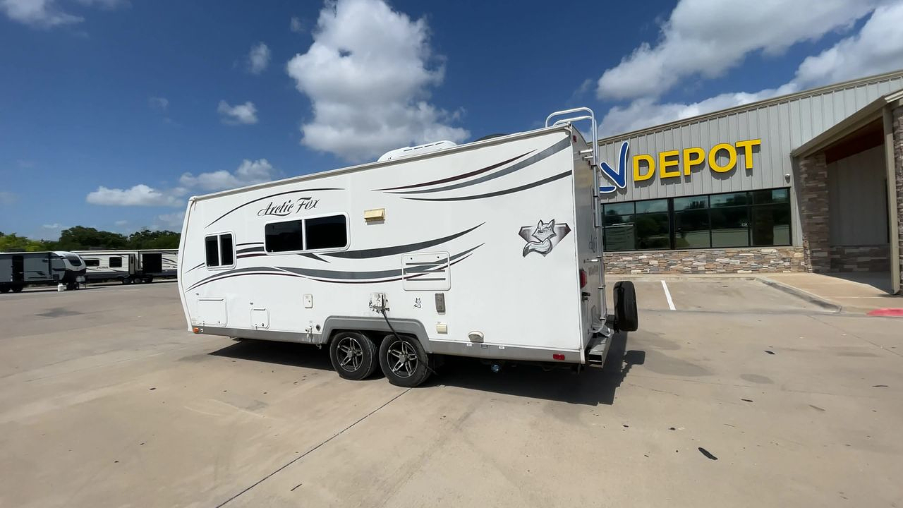 2012 NORTHWOOD ARCTIC FOX 22H
