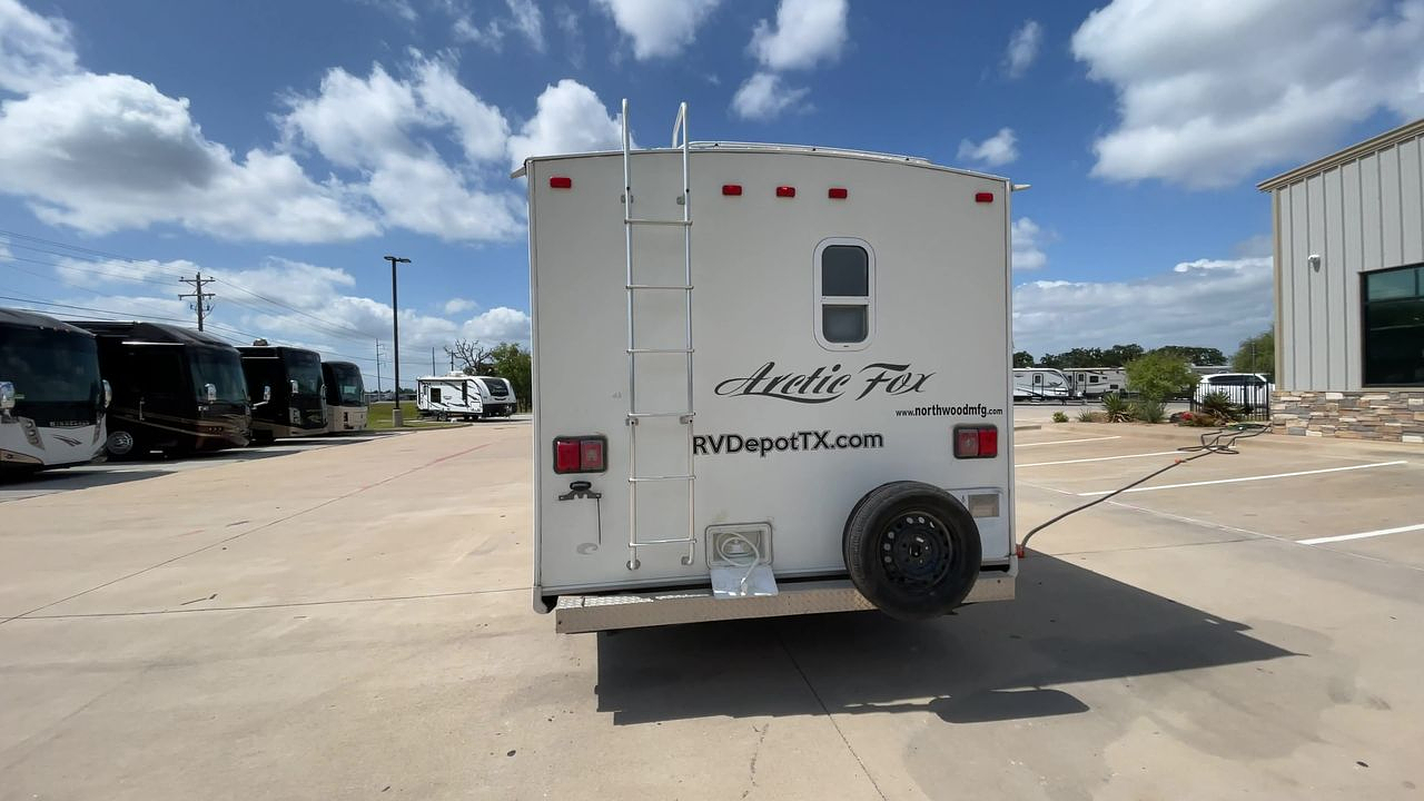 2012 NORTHWOOD ARCTIC FOX 22H