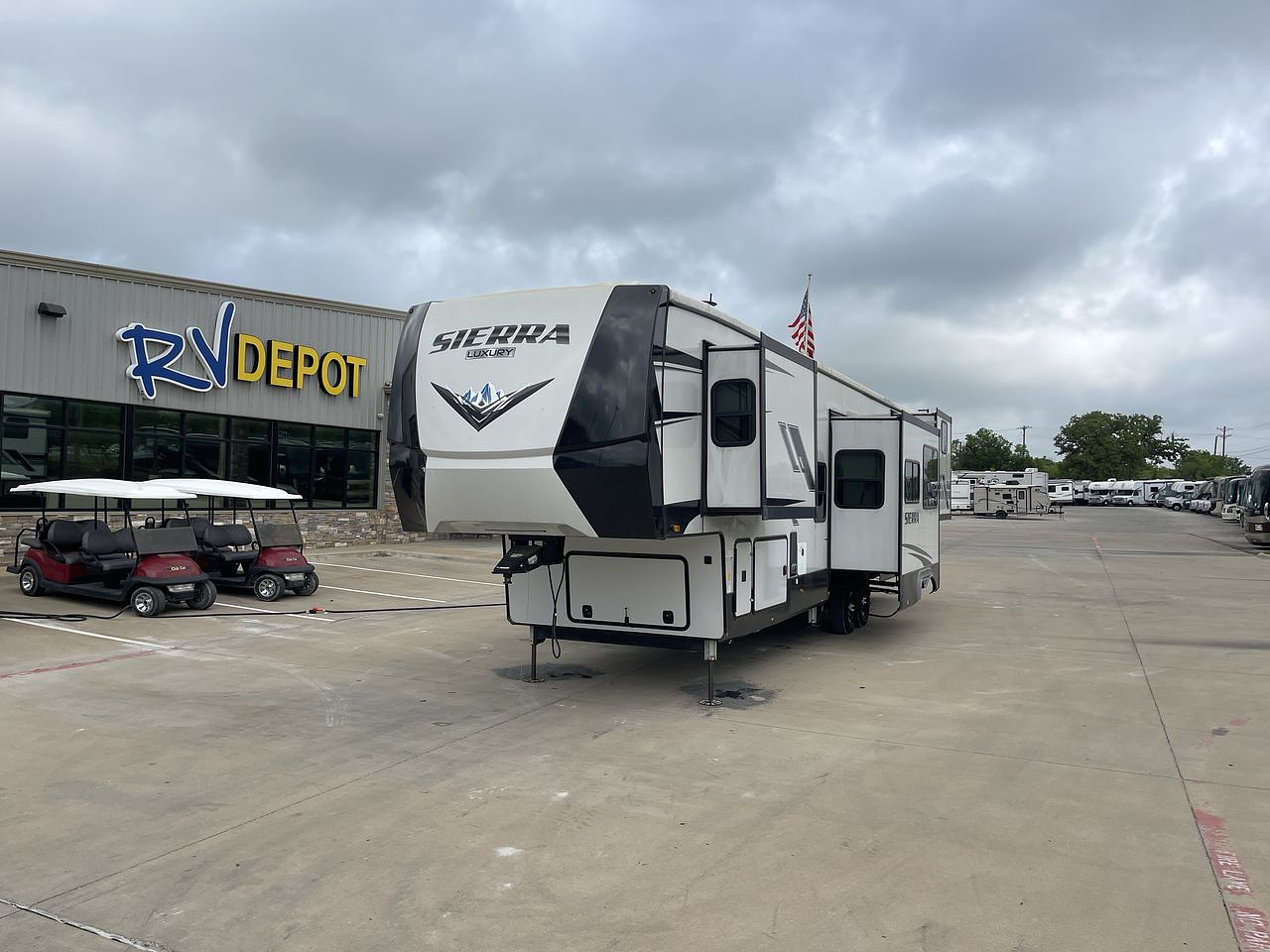 2023 FOREST RIVER SIERRA 388BHRD