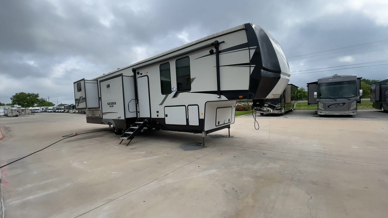 2023 FOREST RIVER SIERRA 388BHRD