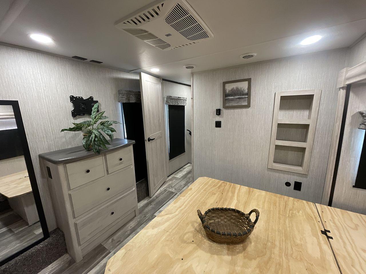 2023 FOREST RIVER SIERRA 388BHRD