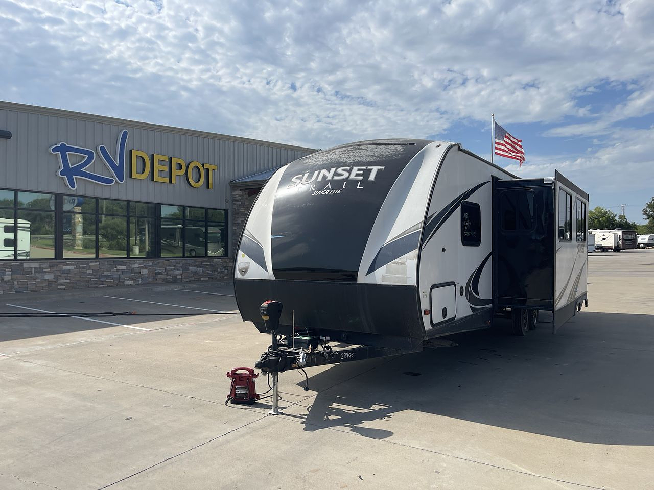 2019 CROSSROADS SUNSET TRAIL 289QB