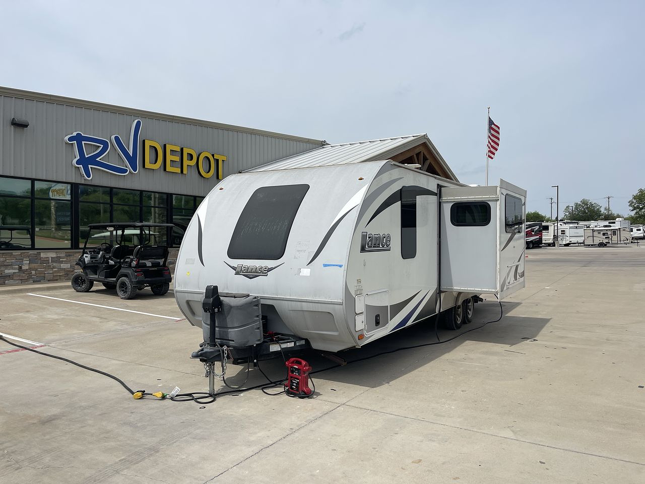 2016 LANCE CAMPER LANCE 2295