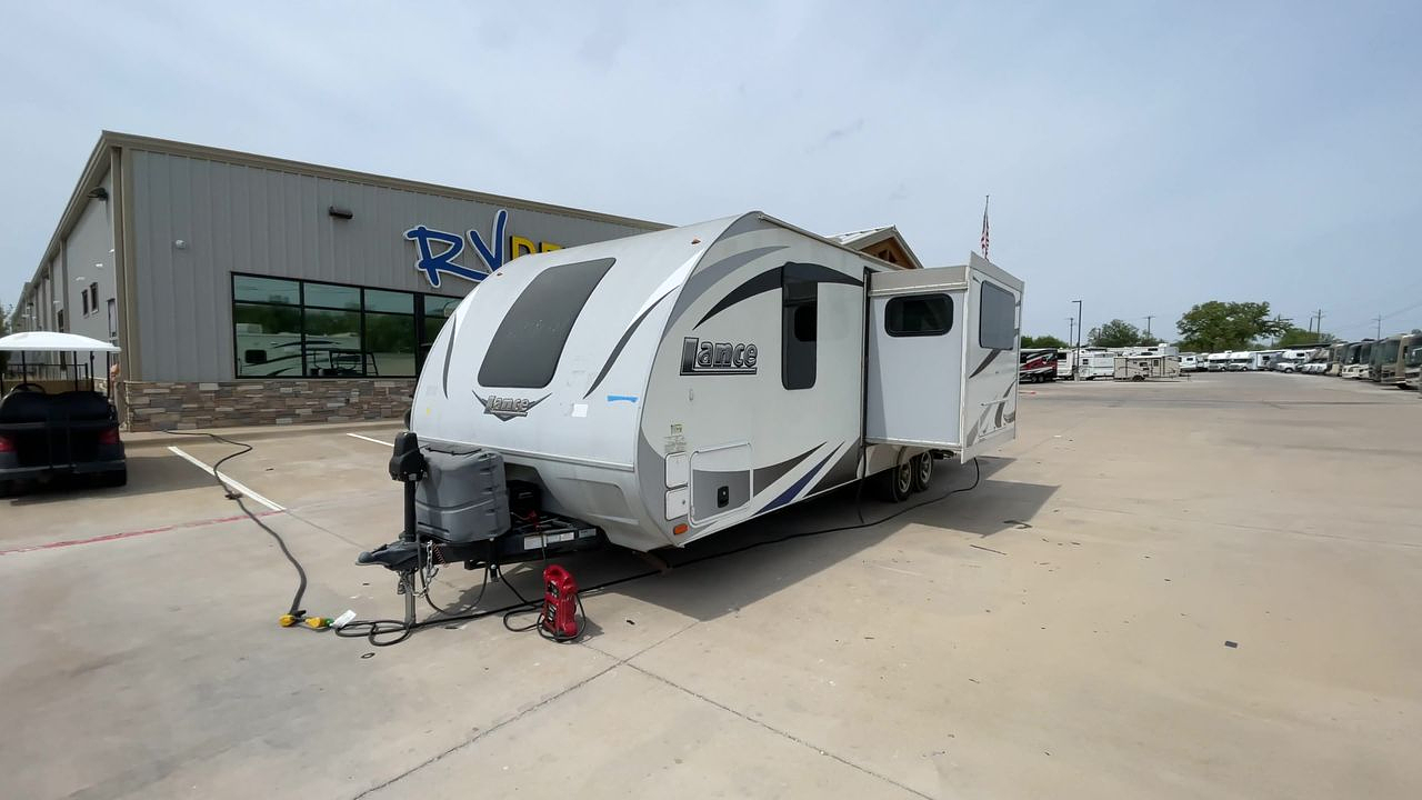 2016 LANCE CAMPER LANCE 2295