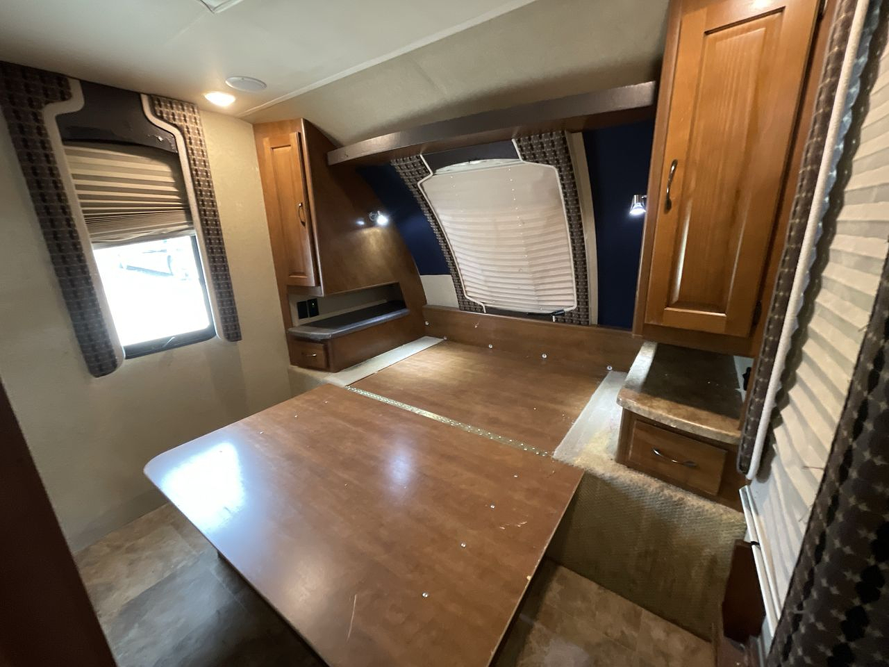 2016 LANCE CAMPER LANCE 2295