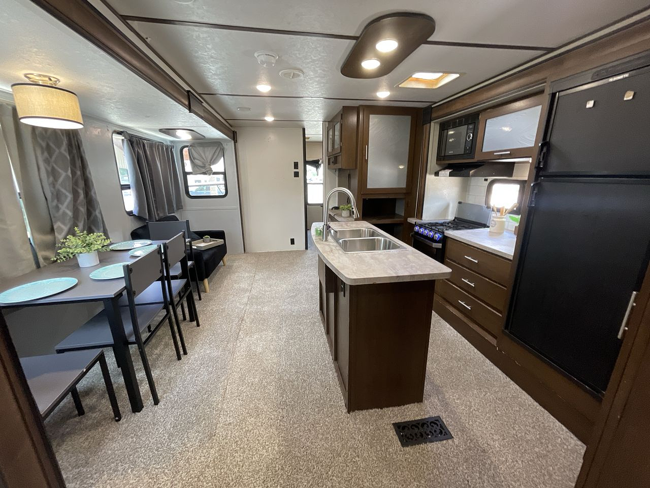 2019 FOREST RIVER WILDCAT 343BIK