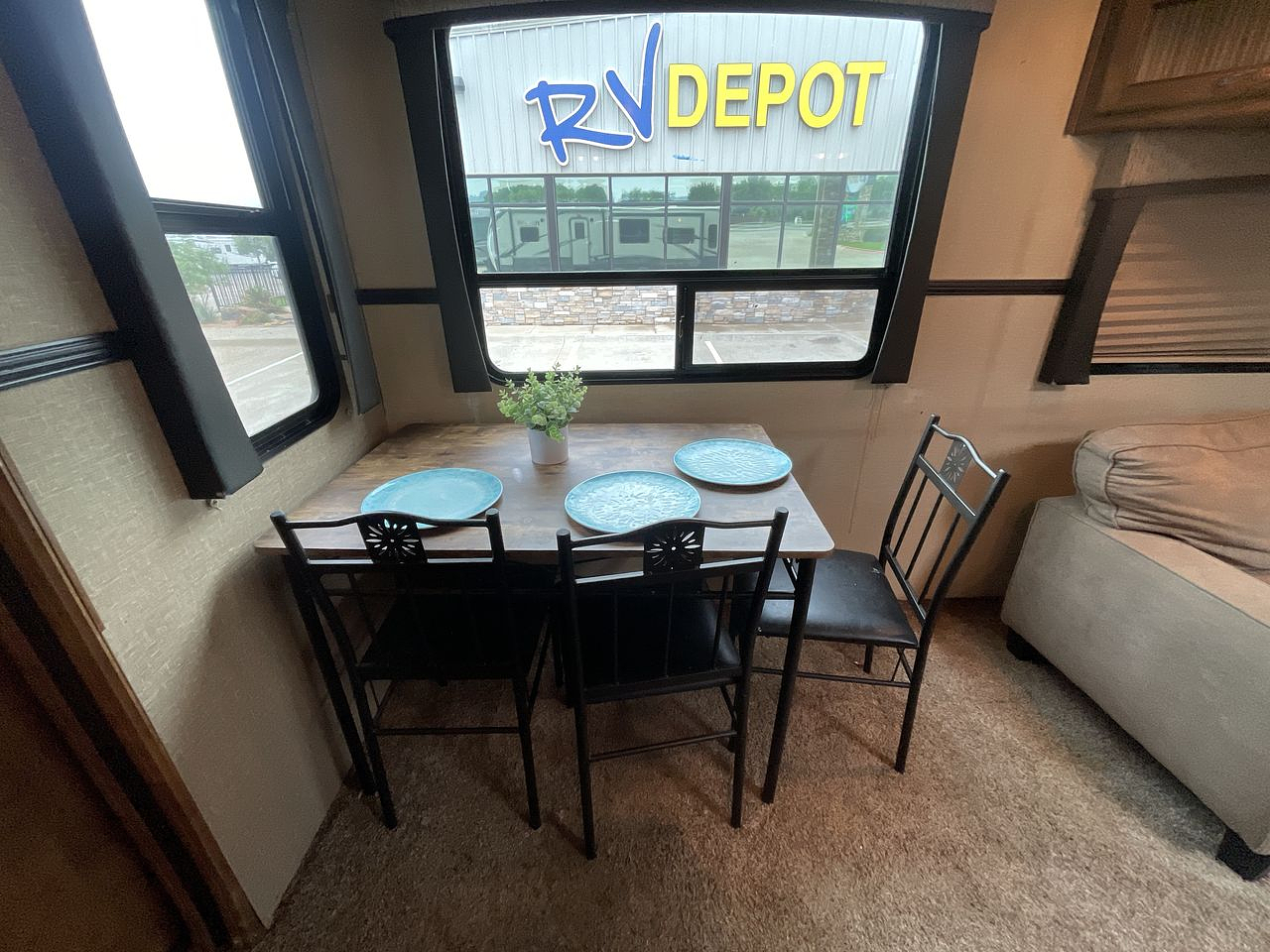 2016 CROSSROADS REZERVE 33RL